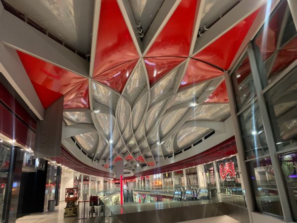 Plafond tendu coloré