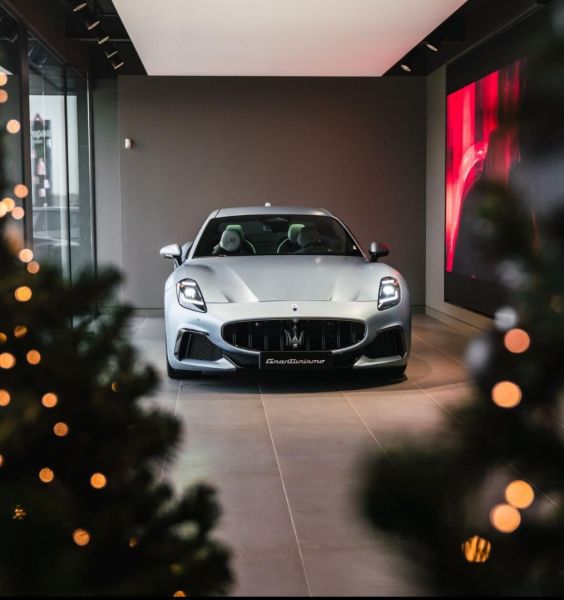 Maserati Anvers:cadres lumineux:3.jpg