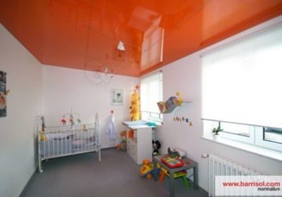 Plafond tendu laqué orange